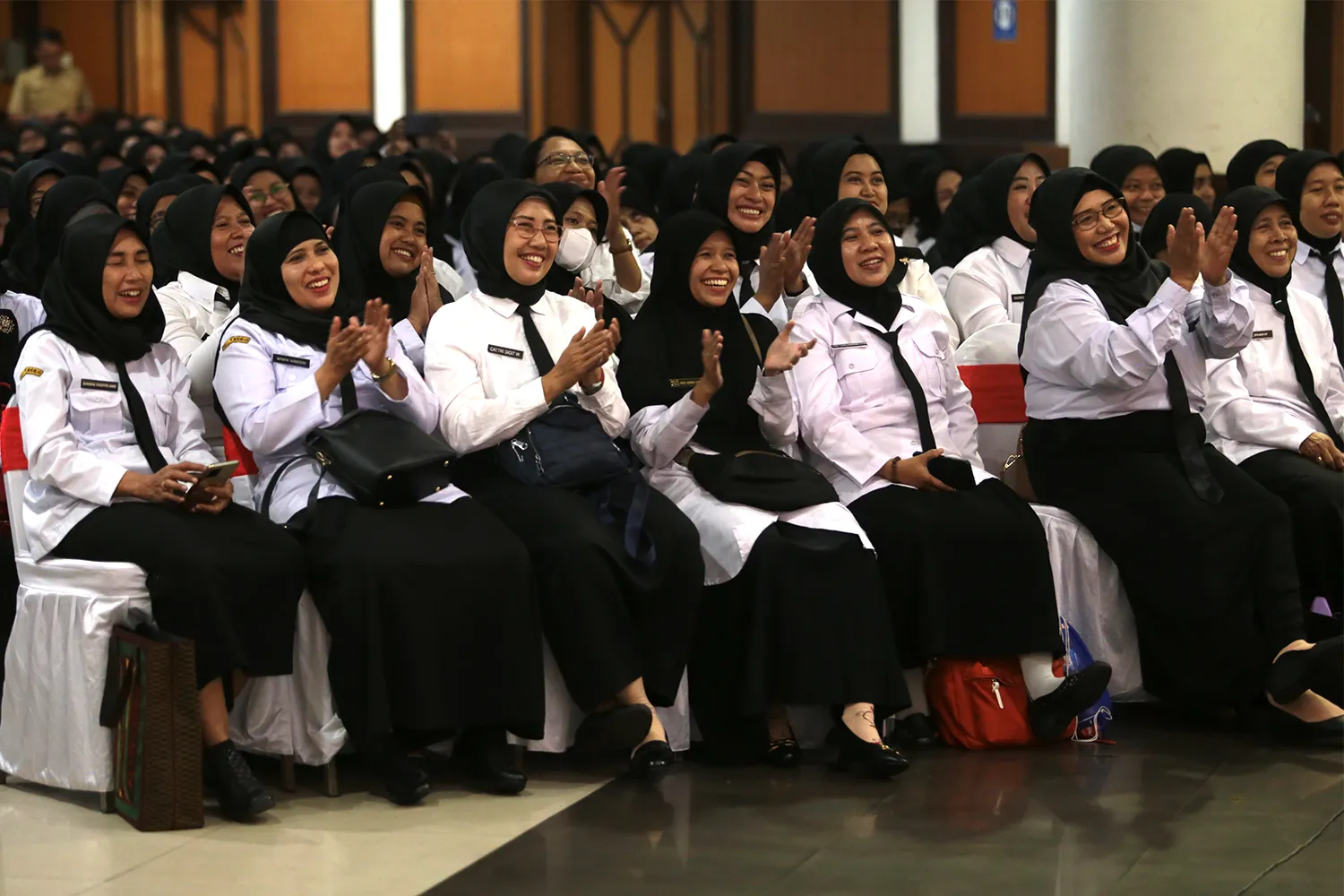 Cair Serentak 2 Juni 2026: Tabel Lengkap Gaji Ke-13 PPPK Berdasarkan Pendidikan & Masa Kerja, Plus Nominal Eselon I&ndash;IV